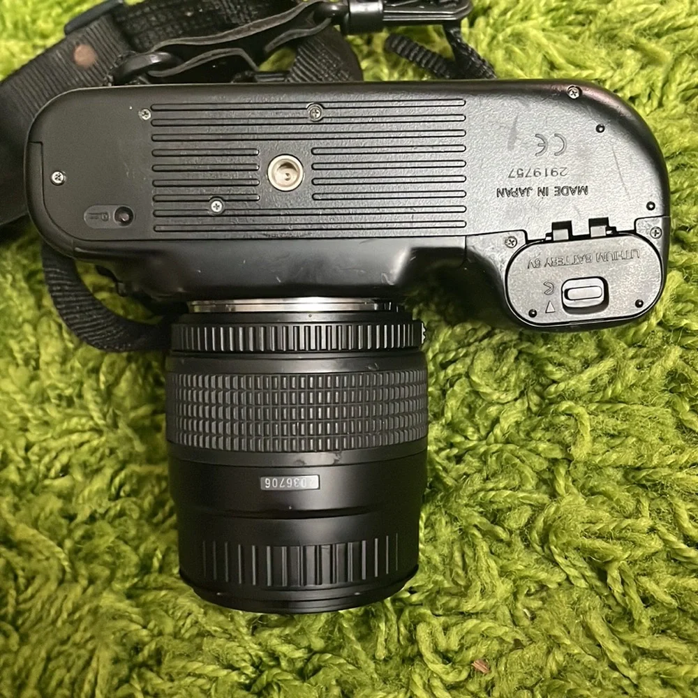 Nikon n50 35mm SLR film camera w/ Quantaray 28-80mm wide-zoom lens
